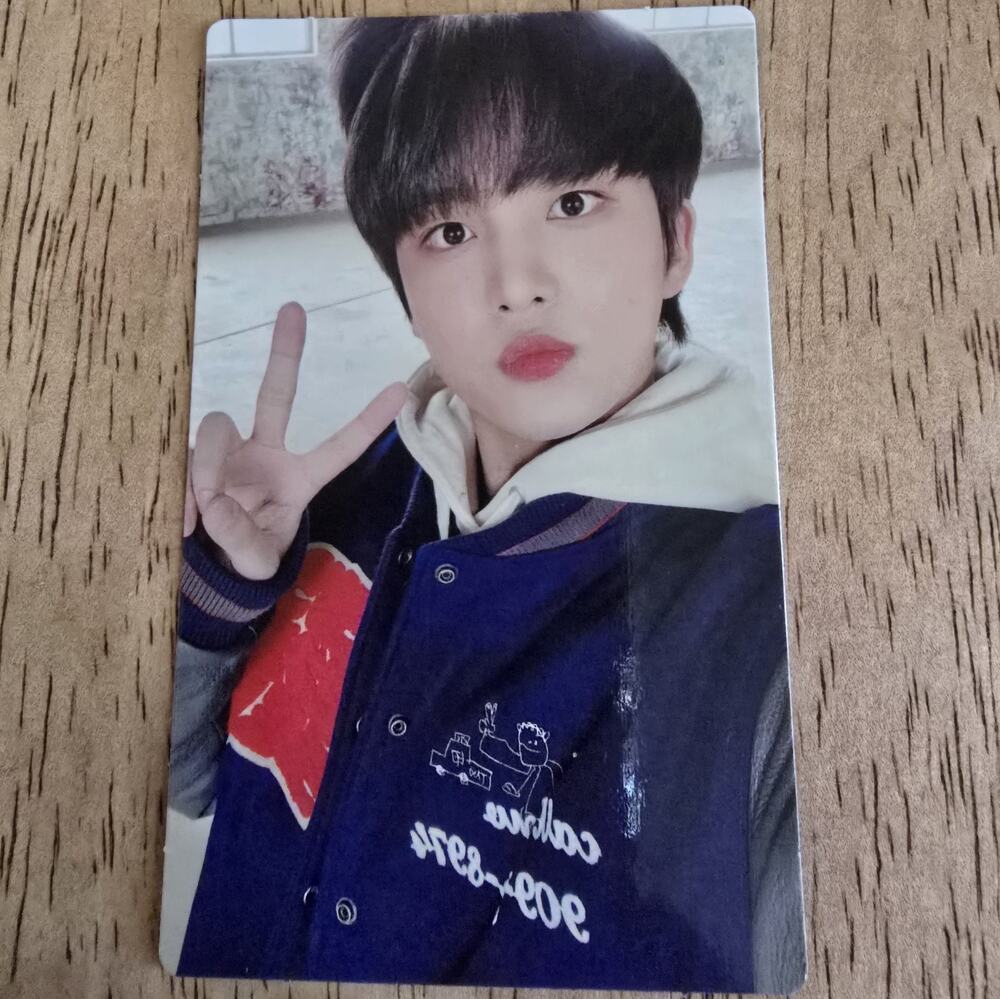 ATEEZ 2022 Seasons Greetings Official Jong Ho Photocards PC kpop